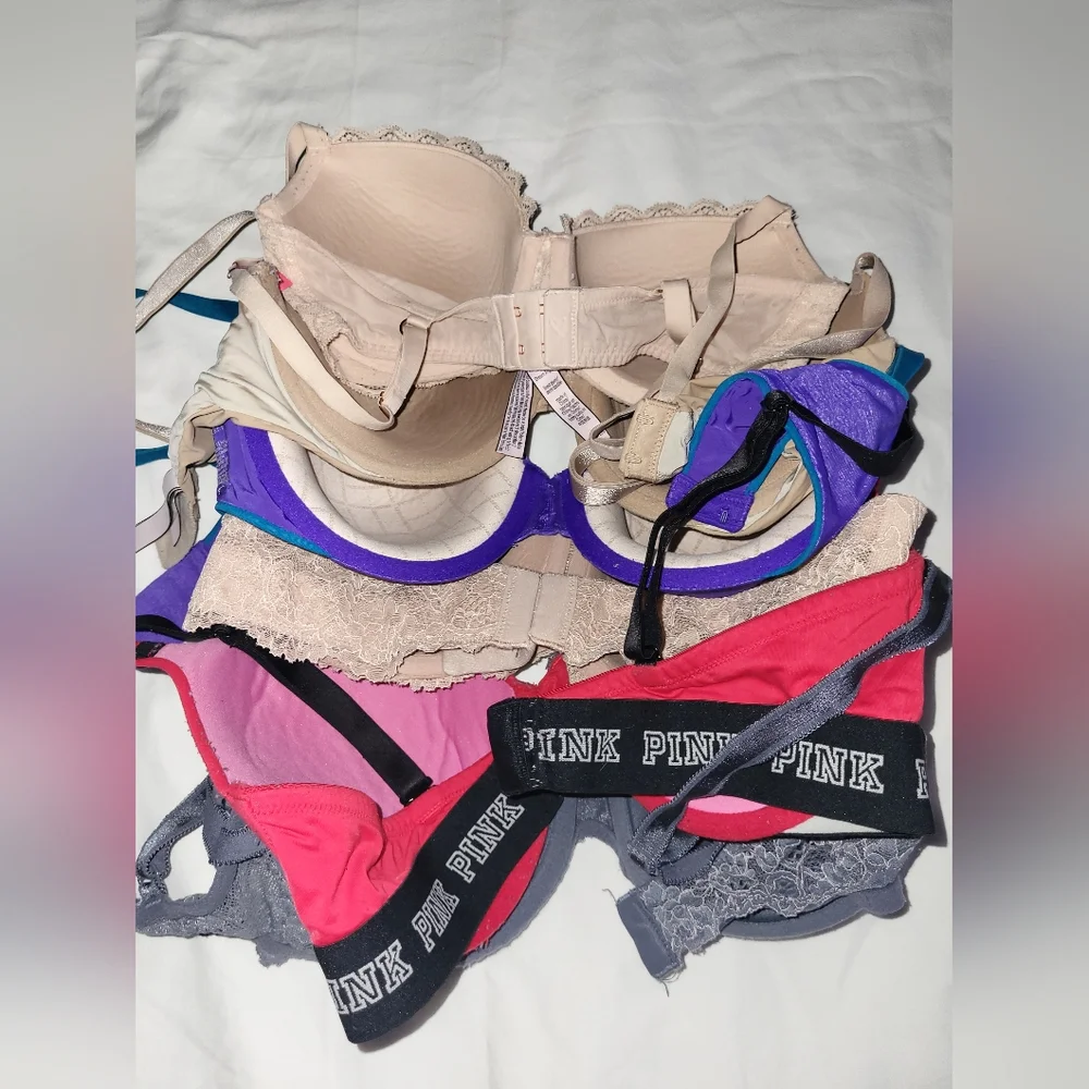 used Victoria secret bras 32DD* - Picture 2 of 3